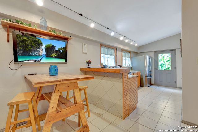 1321 E Zipp, New Braunfels, TX 78130