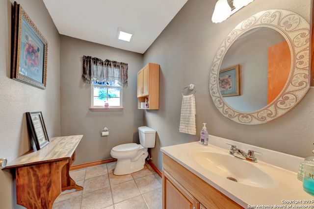 1321 E Zipp, New Braunfels, TX 78130