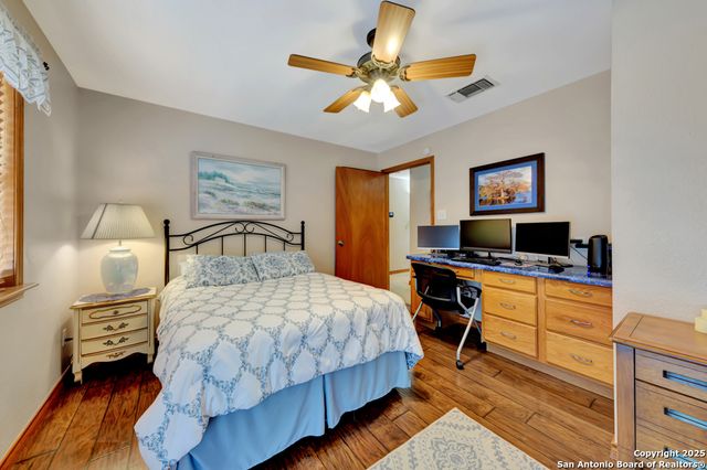 1321 E Zipp, New Braunfels, TX 78130