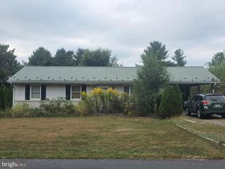 171 N STONE RD, Millersburg, PA 17061
