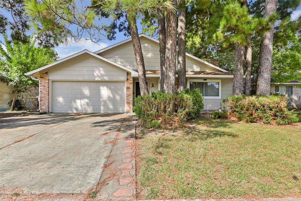 23219 Dew Wood Lane, Spring, TX 77373