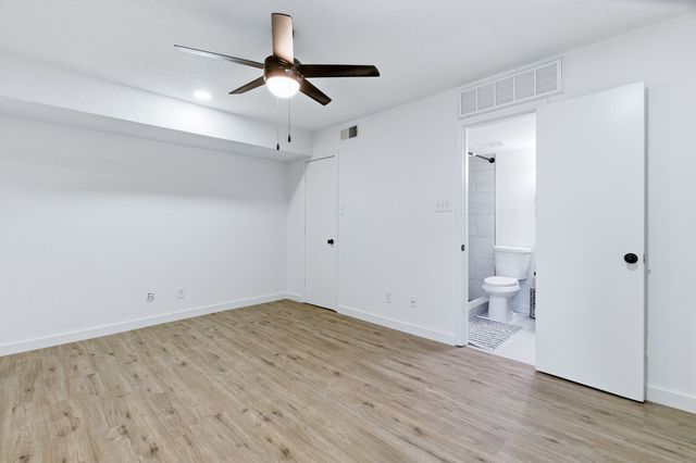 3101 Sondra Drive 201, Fort Worth, TX 76107