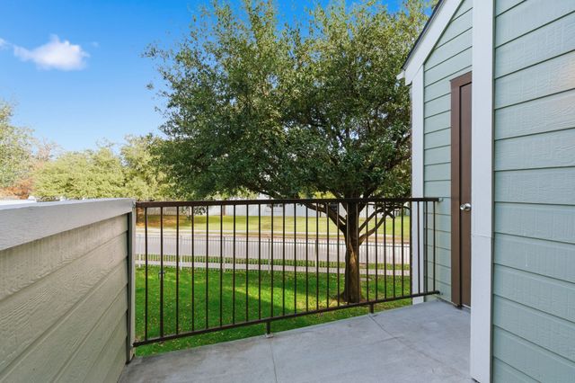 3101 Sondra Drive 201, Fort Worth, TX 76107