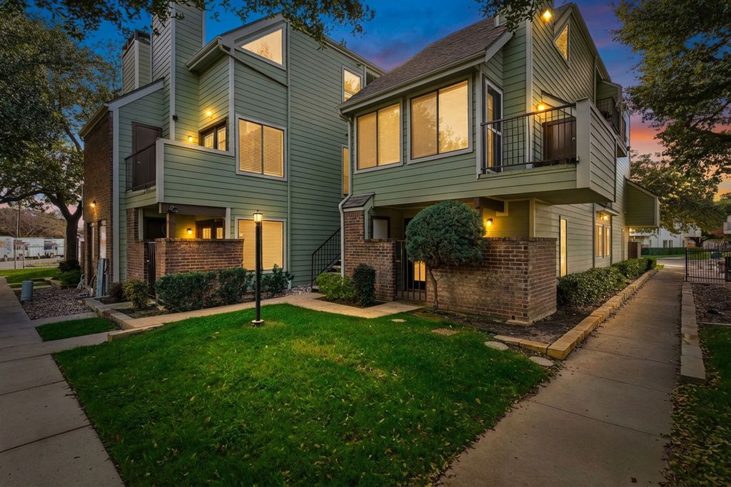 3101 Sondra Drive 201, Fort Worth, TX 76107