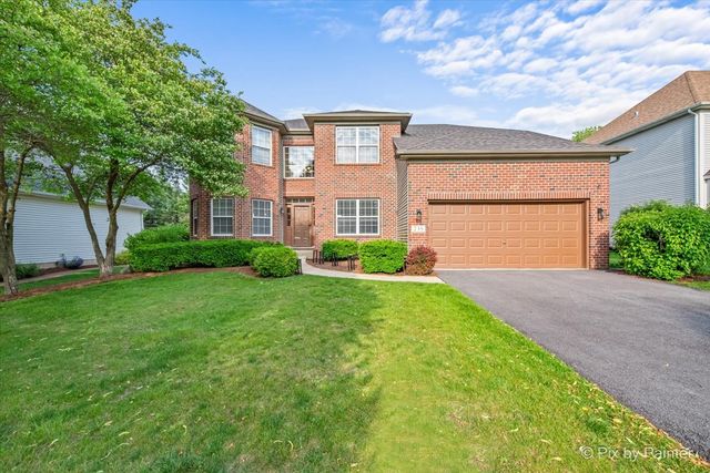 735 Chasewood Drive, South Elgin, IL 60177
