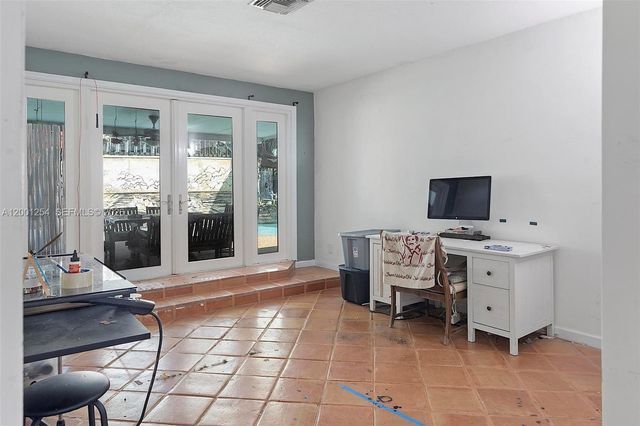 19751 SW 84th Ave, Cutler Bay, FL 33189