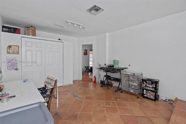 19751 SW 84th Ave, Cutler Bay, FL 33189