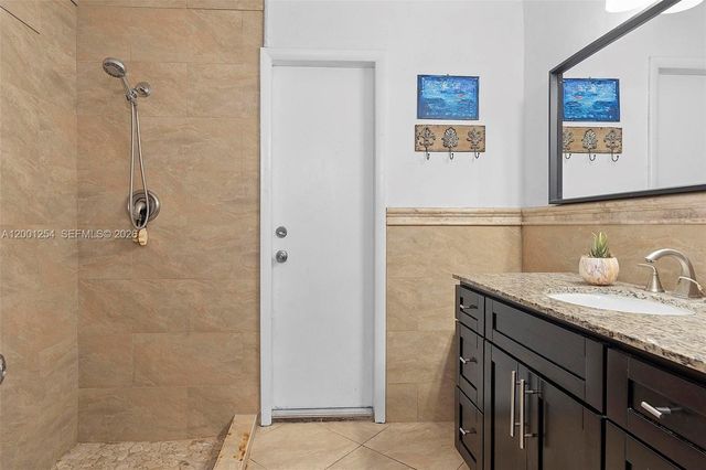 19751 SW 84th Ave, Cutler Bay, FL 33189