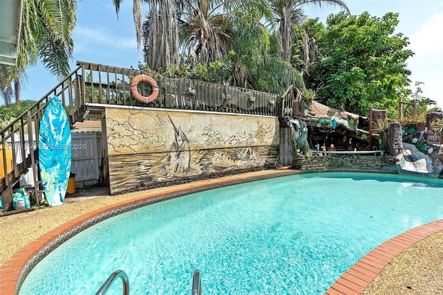 19751 SW 84th Ave, Cutler Bay, FL 33189