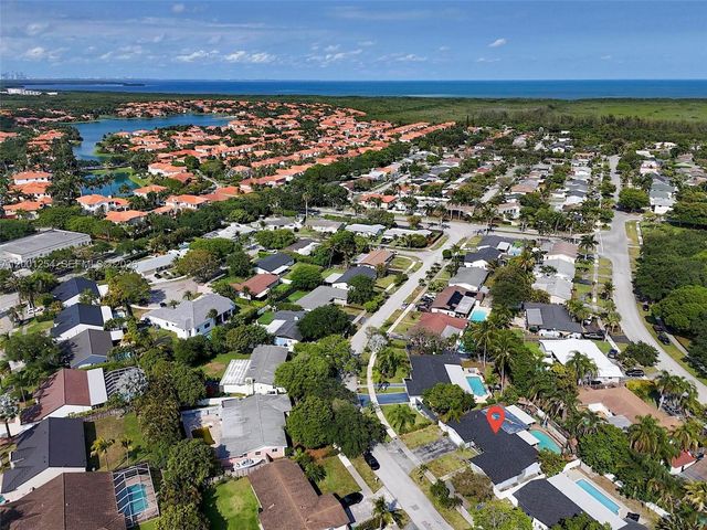 19751 SW 84th Ave, Cutler Bay, FL 33189