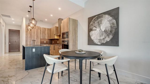 33 S PALM AVENUE 804, Sarasota, FL 34236