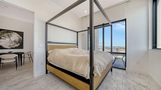 33 S PALM AVENUE 804, Sarasota, FL 34236