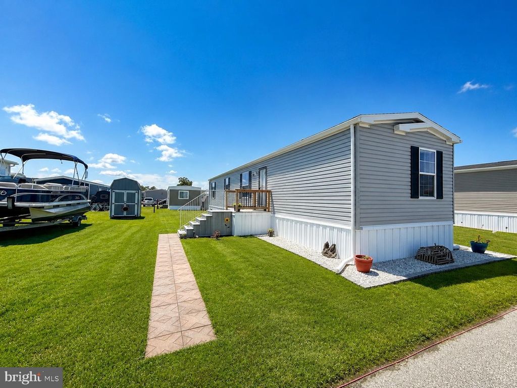 38345 SQUIRREL RD, Ocean View, DE 19970