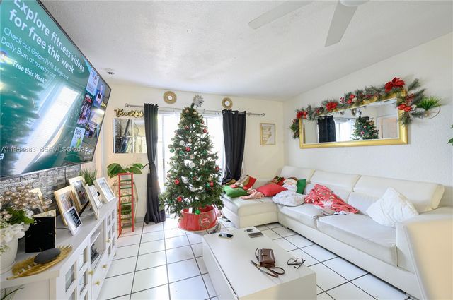 998 SW 8th Place, Florida City, FL 33034