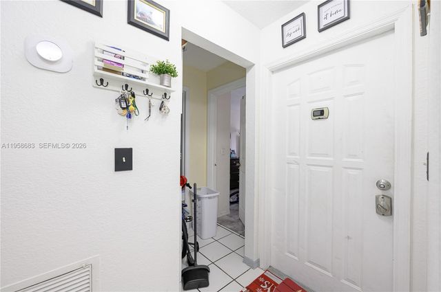 998 SW 8th Place, Florida City, FL 33034