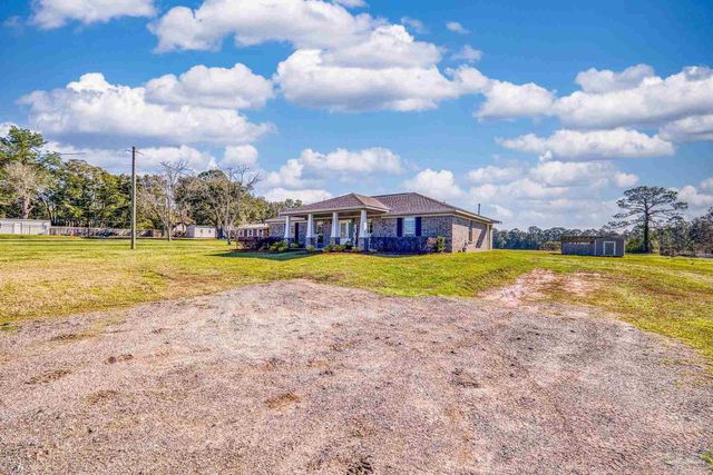 8022 Eight Mile Creek Rd, Pensacola, FL 32526