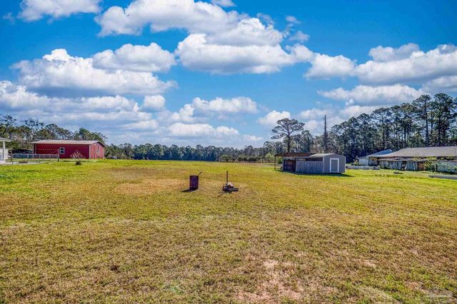 8022 Eight Mile Creek Rd, Pensacola, FL 32526