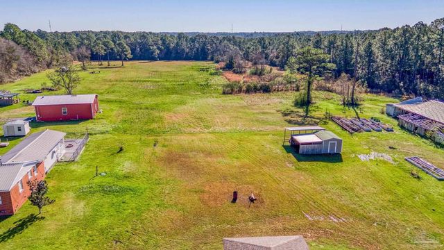 8022 Eight Mile Creek Rd, Pensacola, FL 32526