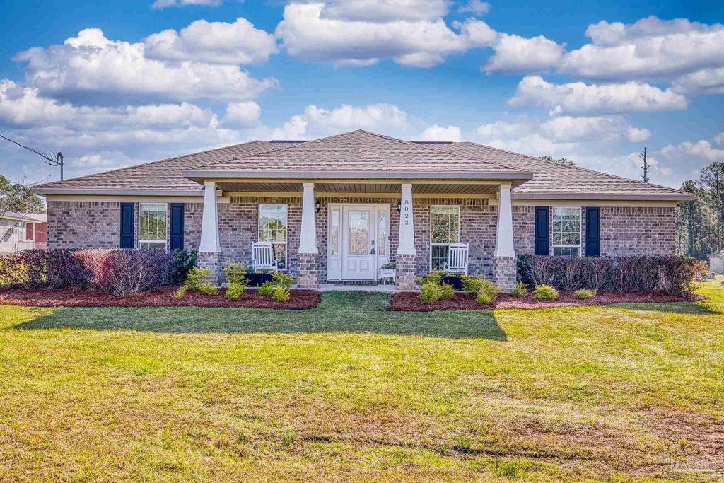 8022 Eight Mile Creek Rd, Pensacola, FL 32526