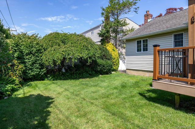 3848 Cordwood Lane, Seaford, NY 11783
