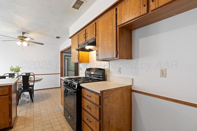 5819 WINKLER Drive, Amarillo, TX 79109