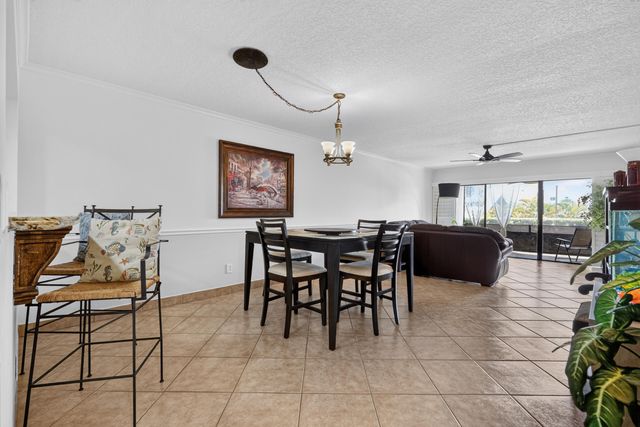 1036 US Highway 1 121, North Palm Beach, FL 33408