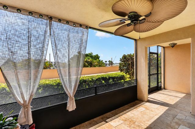 1036 US Highway 1 121, North Palm Beach, FL 33408
