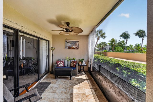 1036 US Highway 1 121, North Palm Beach, FL 33408