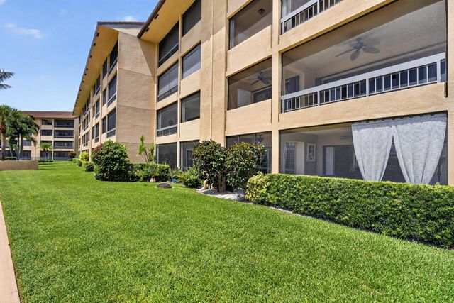 1036 US Highway 1 121, North Palm Beach, FL 33408