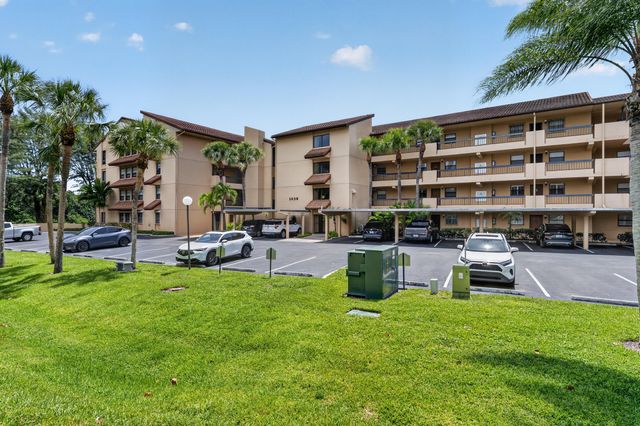 1036 US Highway 1 121, North Palm Beach, FL 33408