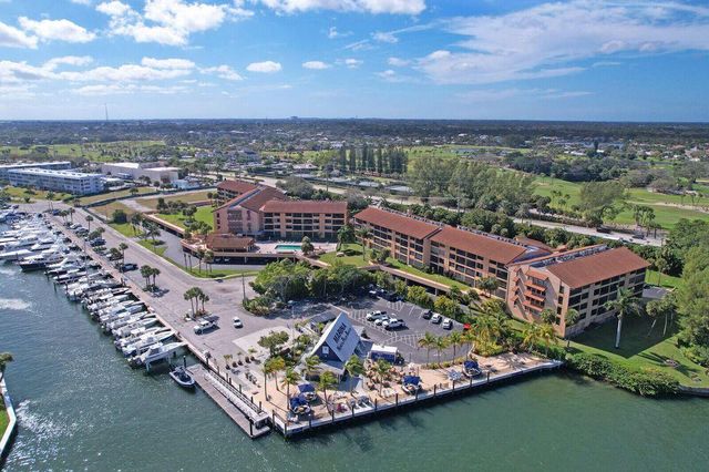 1036 US Highway 1 121, North Palm Beach, FL 33408