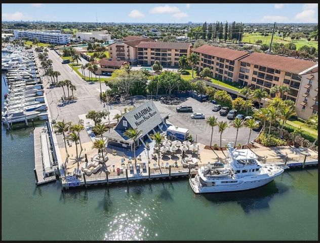 1036 US Highway 1 121, North Palm Beach, FL 33408