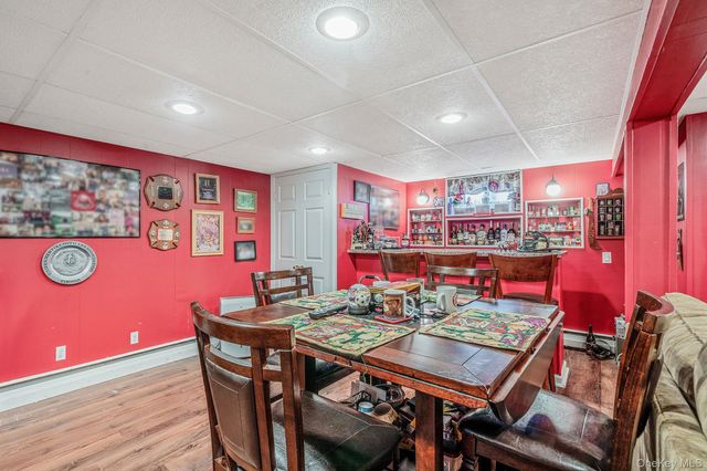 3 Walnut Place, North Massapequa, NY 11758