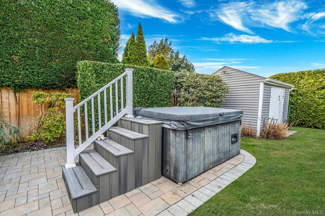 3 Walnut Place, North Massapequa, NY 11758