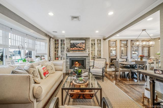 3 Walnut Place, North Massapequa, NY 11758