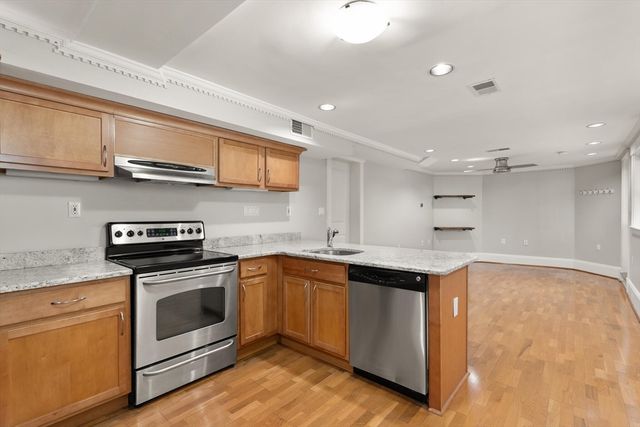 33 Newbury 1, Somerville, MA 02144