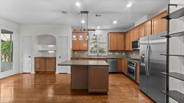 7 Cloud Bank Place, The Woodlands, TX 77382