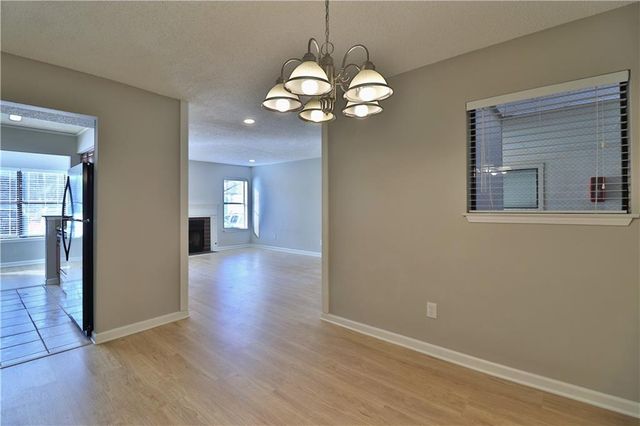 1412 Huntingdon Chase, Sandy Springs, GA 30350