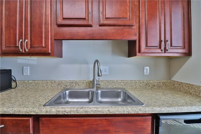 1412 Huntingdon Chase, Sandy Springs, GA 30350