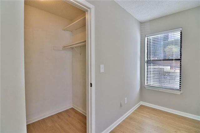 1412 Huntingdon Chase, Sandy Springs, GA 30350