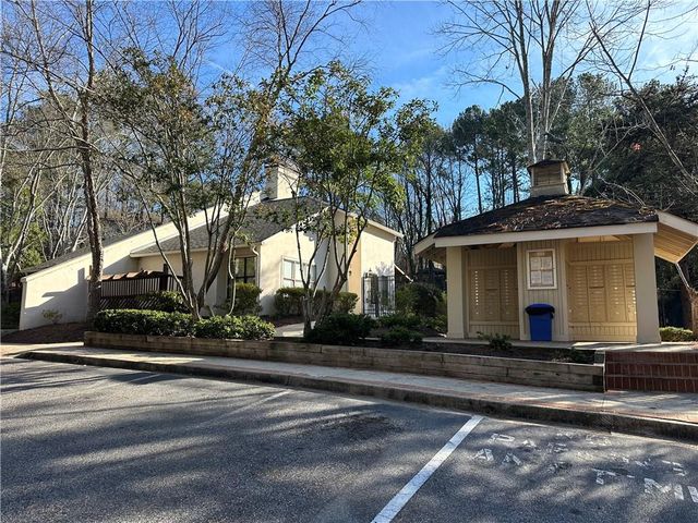 1412 Huntingdon Chase, Sandy Springs, GA 30350