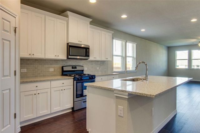 11716 Selkirk DR, Austin, TX 78653