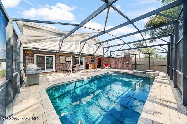 828 Heron Road E, Cocoa, FL 32926