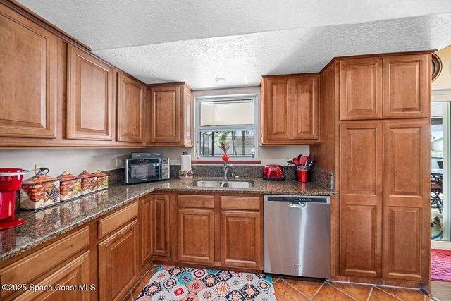 828 Heron Road E, Cocoa, FL 32926