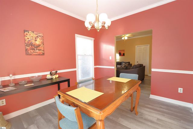 119 Heritage Lake Forest Drive, Spartanburg, SC 29307