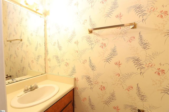 119 Heritage Lake Forest Drive, Spartanburg, SC 29307