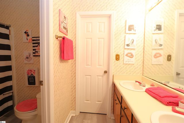 119 Heritage Lake Forest Drive, Spartanburg, SC 29307