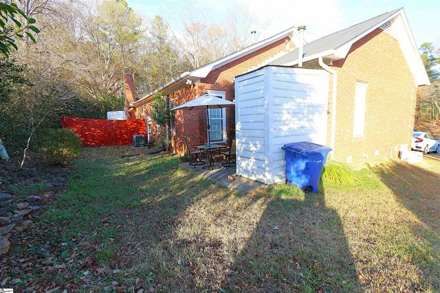119 Heritage Lake Forest Drive, Spartanburg, SC 29307