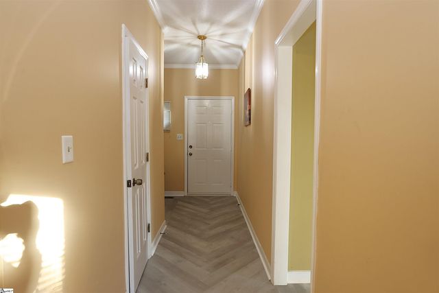 119 Heritage Lake Forest Drive, Spartanburg, SC 29307