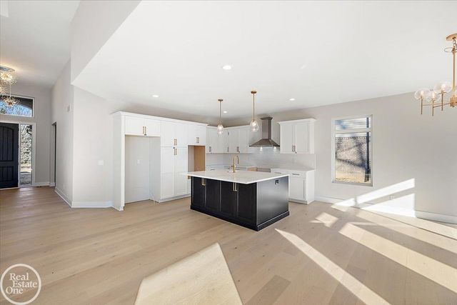 880 Hemlock Drive, Addison Twp, MI 48370